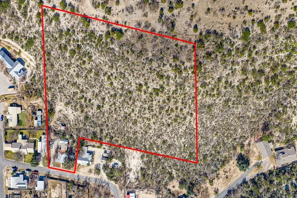 $189,500 | 208 Hillside Street, Junction, TX 76849