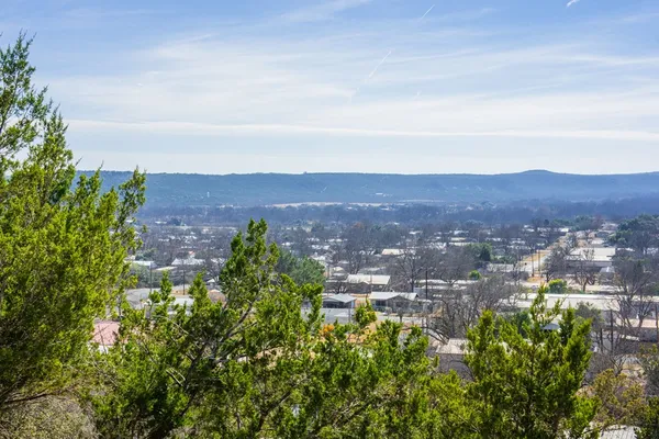 $189,500 | 208 Hillside Street, Junction, TX 76849