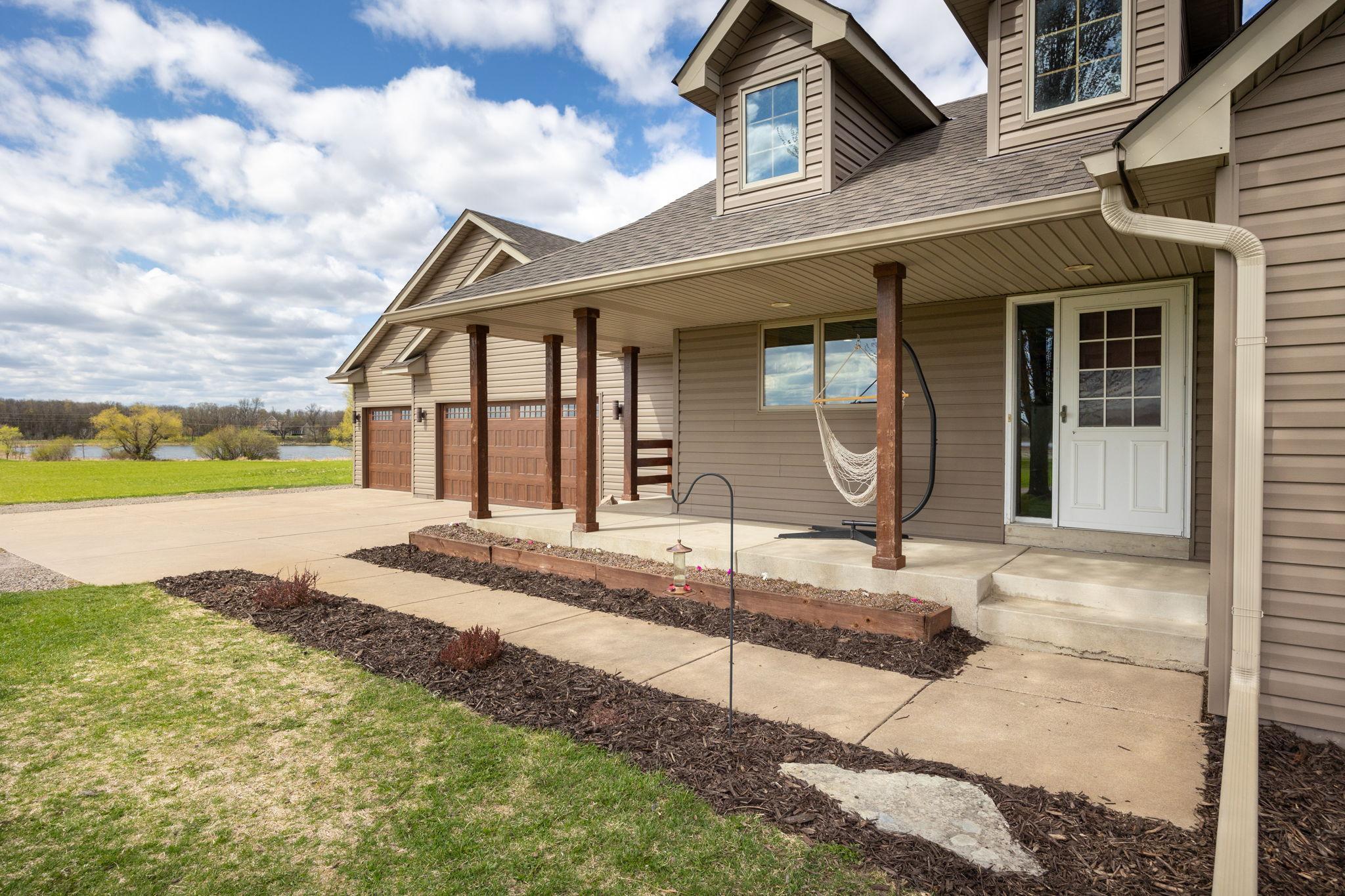 25250 Tucker Road Rogers, MN 55374 - Photo 4 of 54