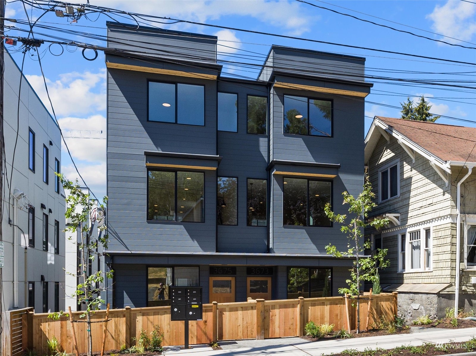 3675 Interlake Avenue North Seattle, WA 98103 - Photo 1 of 28 Gallery Image 1