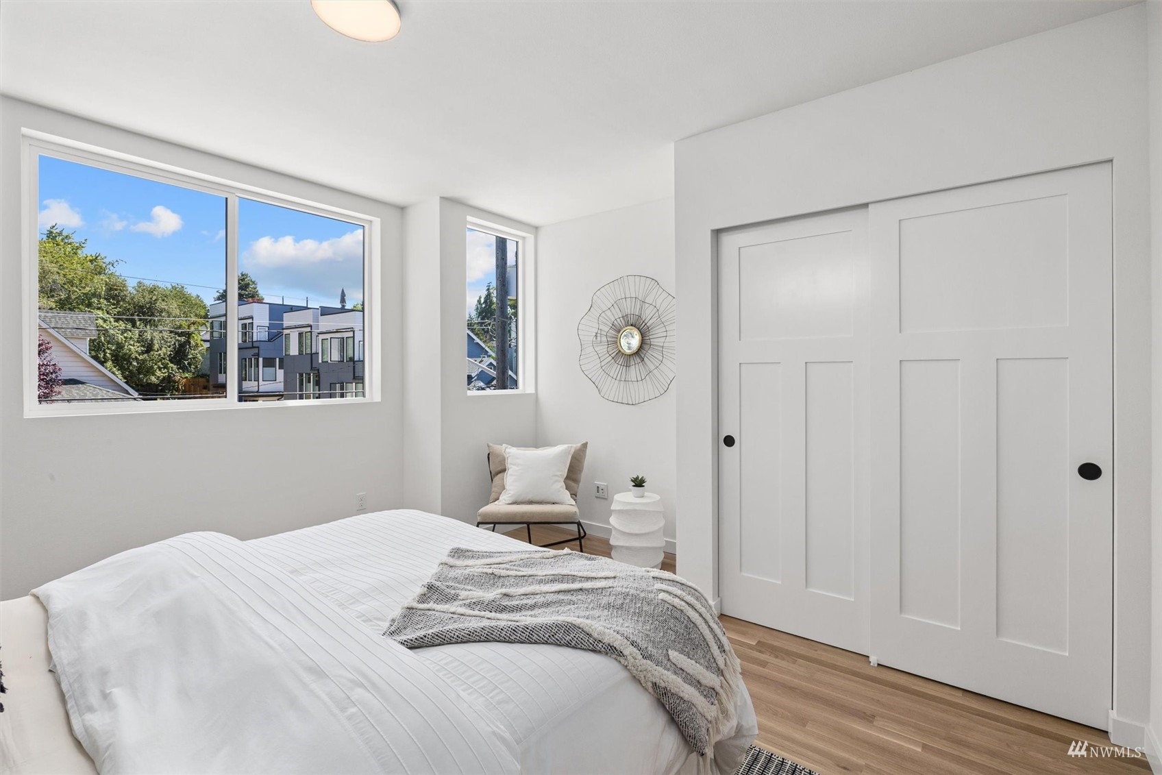 3675 Interlake Avenue North Seattle, WA 98103 - Photo 22 of 28 Gallery Image 22