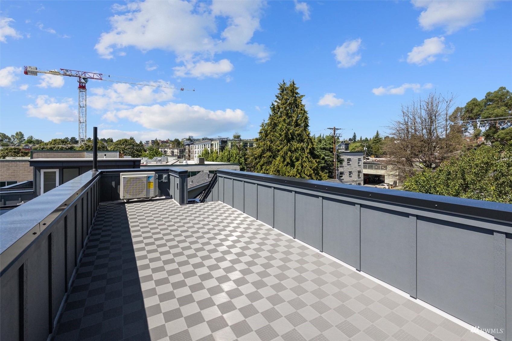 3675 Interlake Avenue North Seattle, WA 98103 - Photo 26 of 28 Gallery Image 26