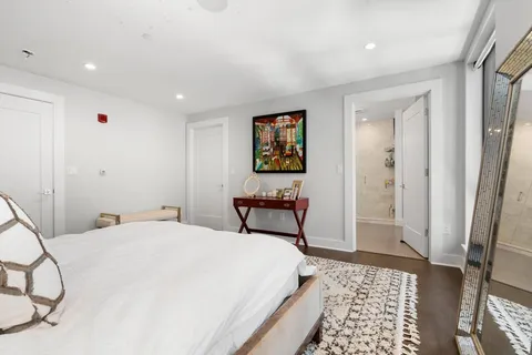 $1,000,000 | 14 West Broadway, Unit 601, Boston, MA 02127