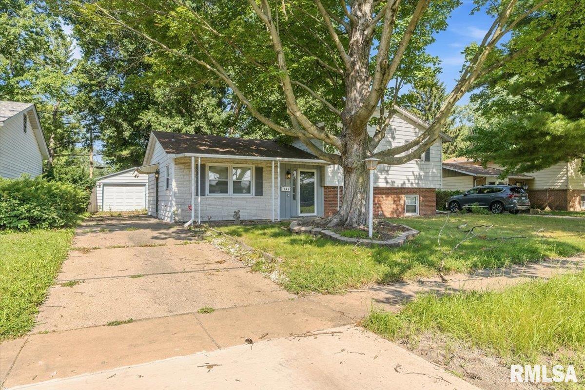 101 Adloff Lane Springfield, IL 62703 - Photo 2 of 32