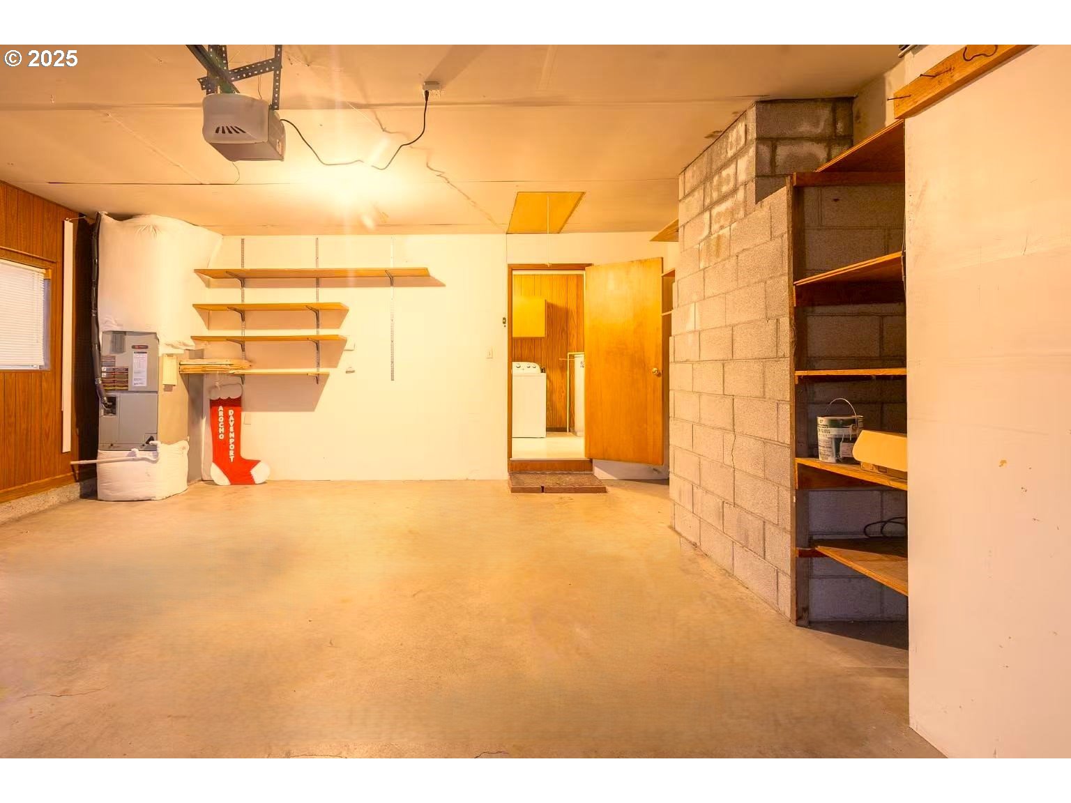 2796 Terry Avenue Longview, WA 98632 - Photo 11 of 19 a view of a room with a window