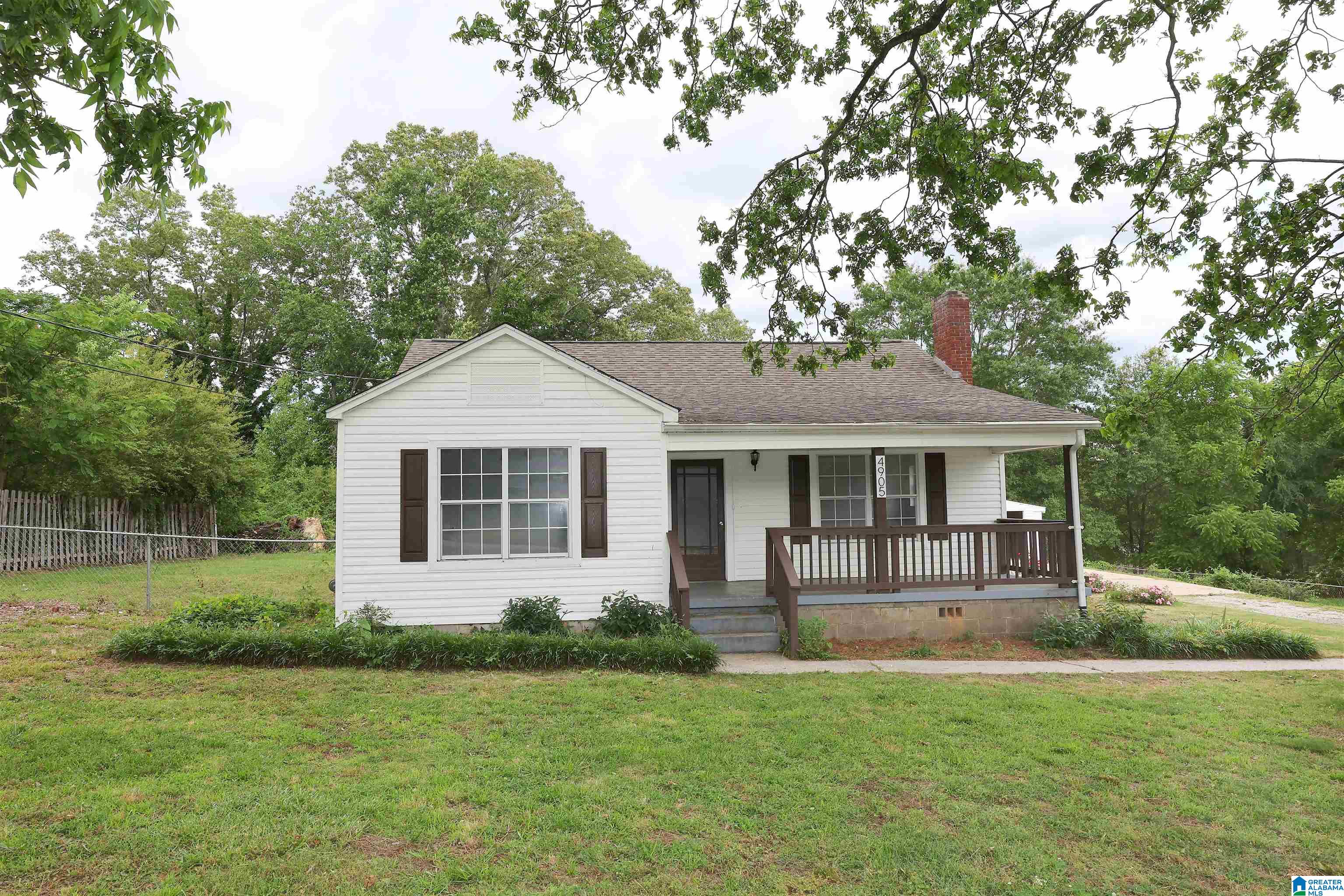 4905 Saks Road Anniston, AL 36206 - Photo 1 of 34
