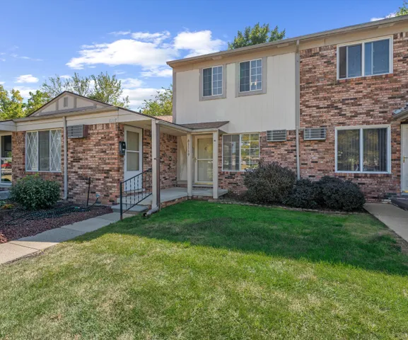 $115,000 | 61119 Heritage Boulevard, Unit 3, South Lyon, MI 48178