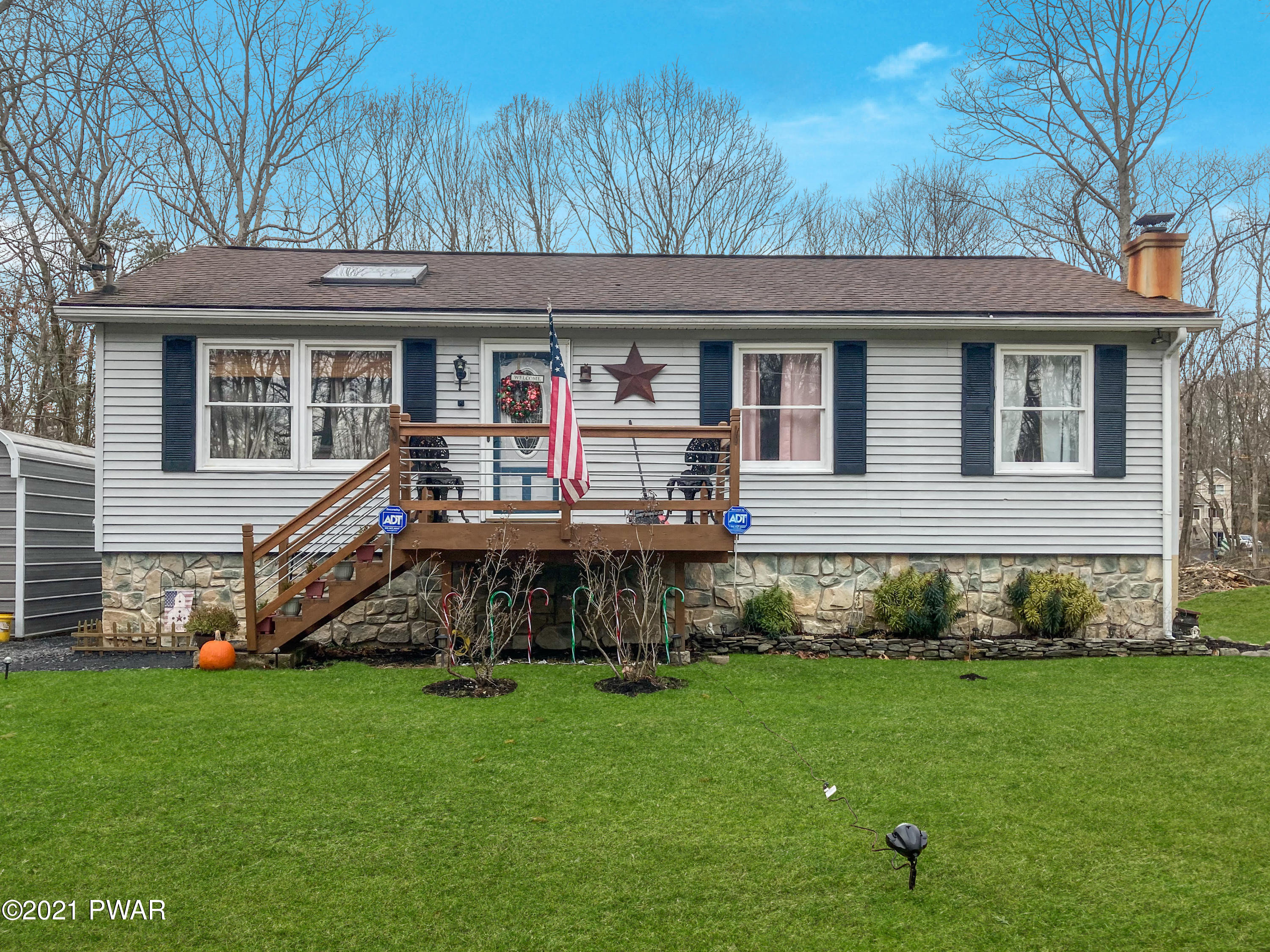 109 Roundhill Road Dingmans Ferry, PA 18328 - Photo 2 of 33 FRONT OF HOUSE