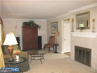 3405 Tyson Road Newtown Square, PA 19073 - Photo 2 of 9 Living Room