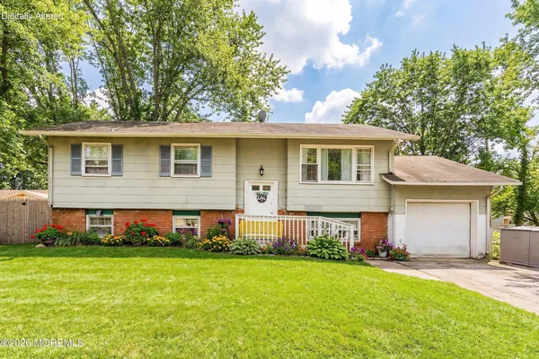 $599,000 | 1501 Chatham Drive, Toms River, NJ 08753