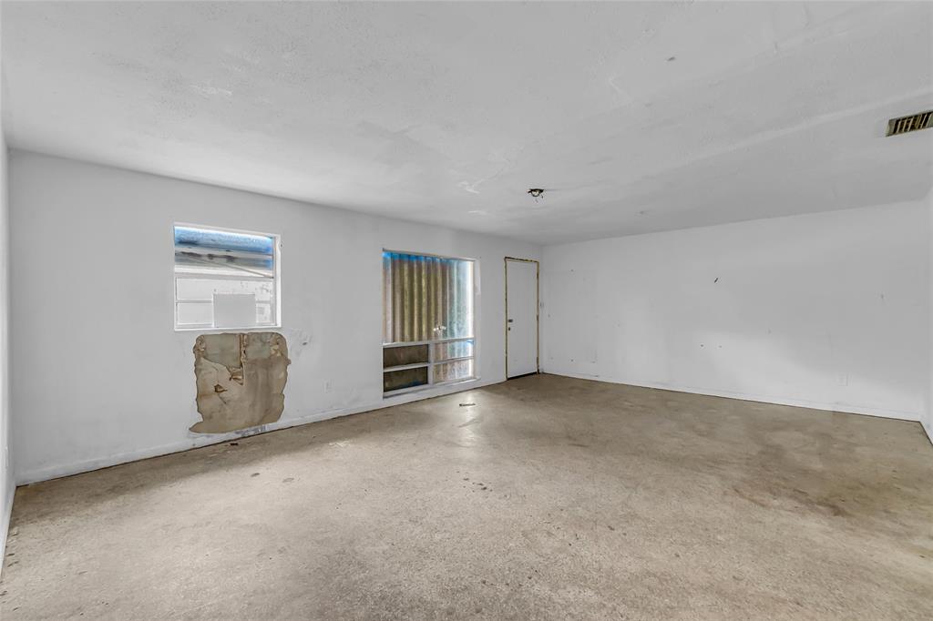 803 Palm Avenue Fort Pierce, FL 34982 - Photo 12 of 28