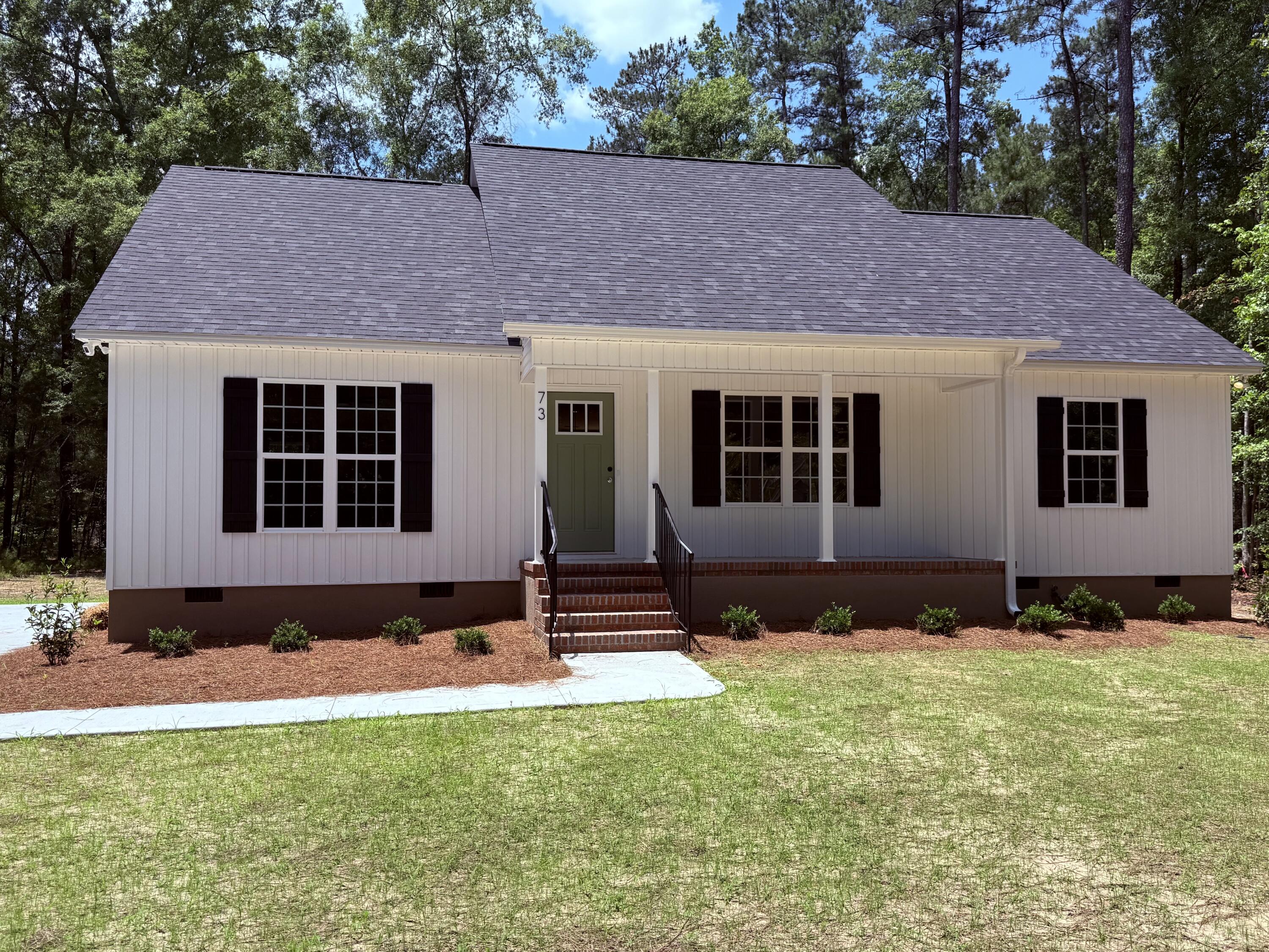 73 Hickory Street Barnwell, SC 29812 - Photo 2 of 10