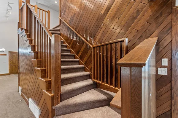 $1,299,000 | 3629 Creekview Road, De Pere, WI 54115