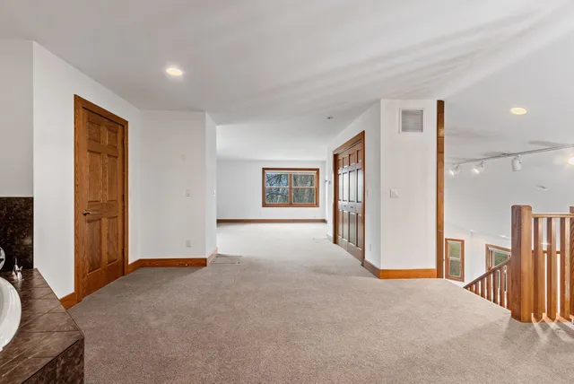 $1,385,000 | 3629 Creekview Road, De Pere, WI 54115