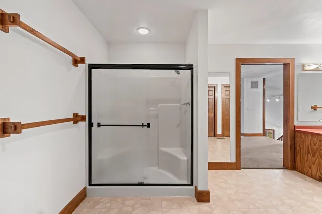 $1,385,000 | 3629 Creekview Road, De Pere, WI 54115