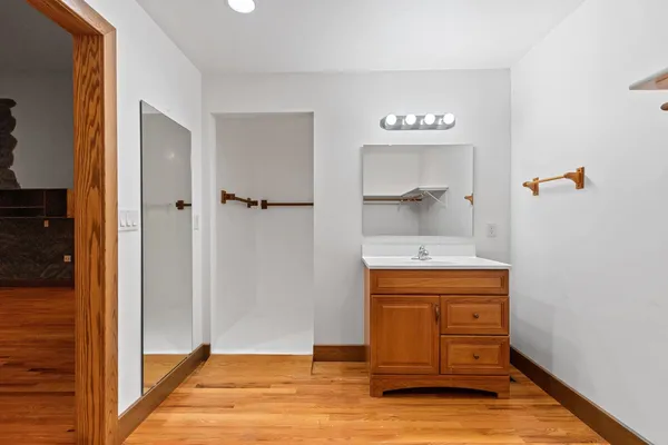 $1,299,000 | 3629 Creekview Road, De Pere, WI 54115