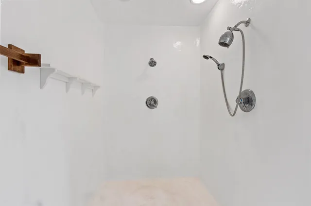 $1,385,000 | 3629 Creekview Road, De Pere, WI 54115