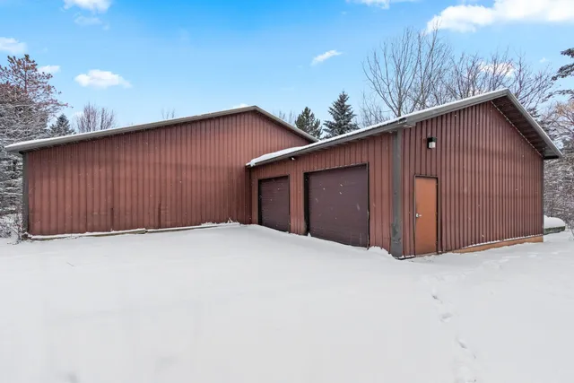 $1,385,000 | 3629 Creekview Road, De Pere, WI 54115