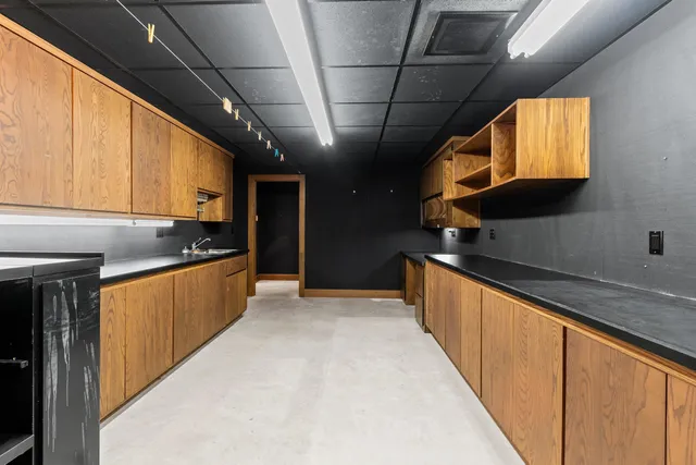 $1,385,000 | 3629 Creekview Road, De Pere, WI 54115