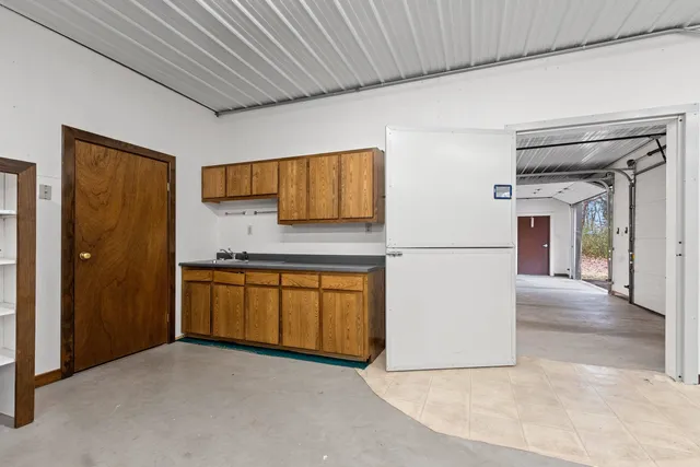 $1,385,000 | 3629 Creekview Road, De Pere, WI 54115