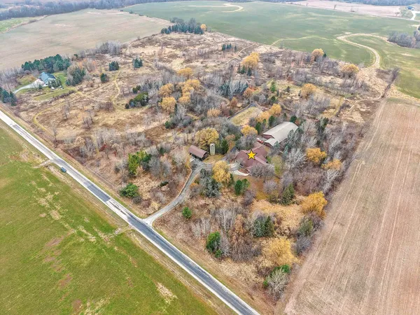 $1,299,000 | 3629 Creekview Road, De Pere, WI 54115