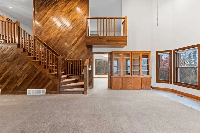 $1,385,000 | 3629 Creekview Road, De Pere, WI 54115