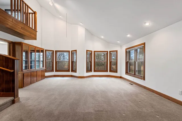 $1,385,000 | 3629 Creekview Road, De Pere, WI 54115