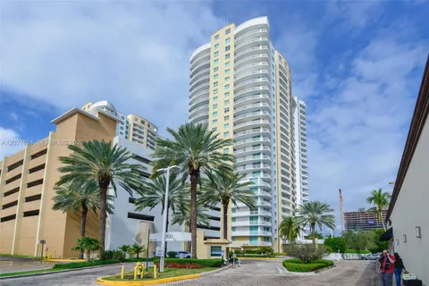 $599,999 | 1745 East Hallandale Beach Boulevard, Unit 1903W, Hallandale Beach, FL 33009