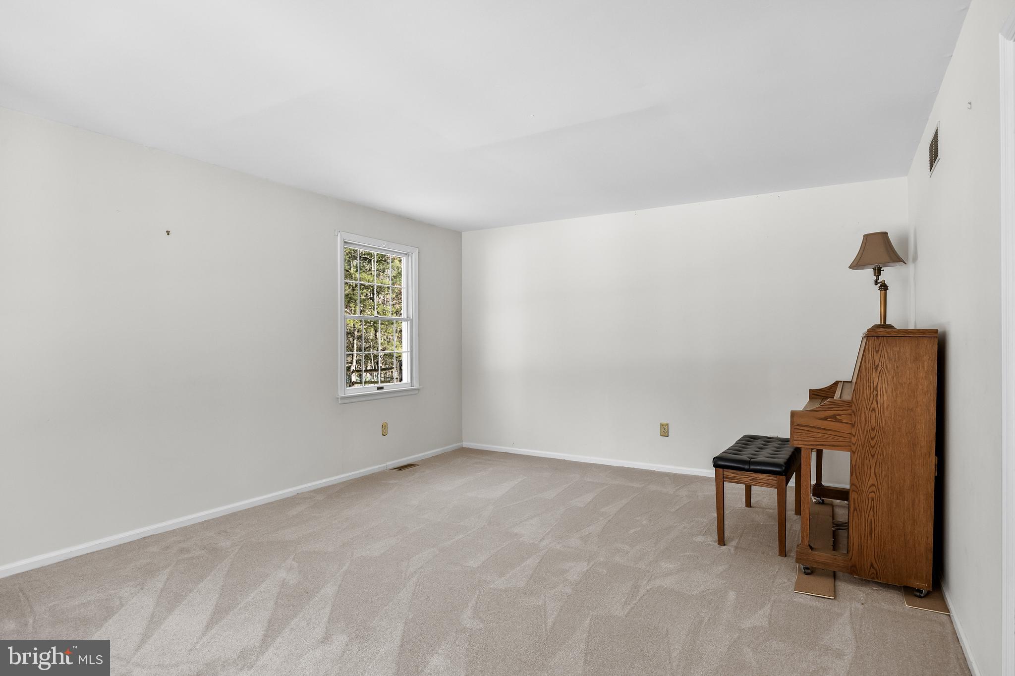 10 Lexington Court Shamong, NJ 08088 - Photo 5 of 47 a view of room with lounge chair