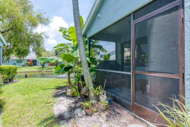 $2,800 | 3895 Island Club Circle West, Lake Worth, FL 33462