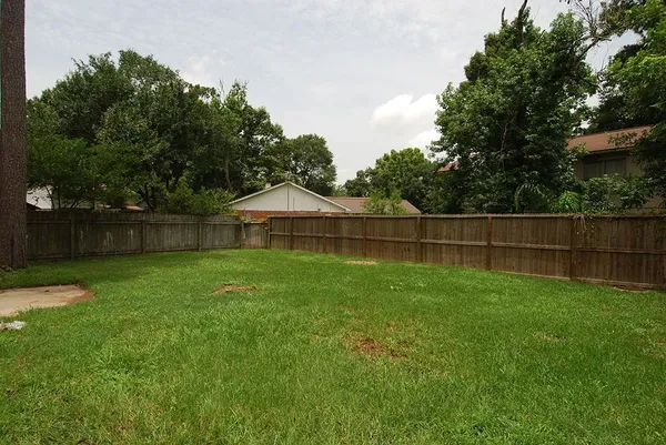 $1,550 | 28302 Doverbrook Drive, Huffman, TX 77336