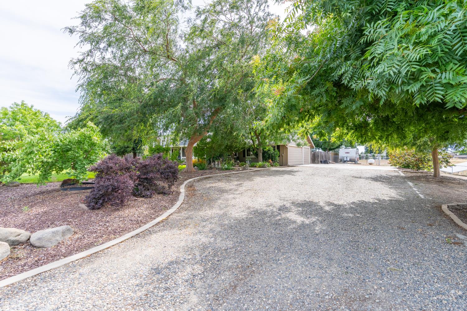 16176 La Canada Road Madera, CA 93636 - Photo 7 of 46