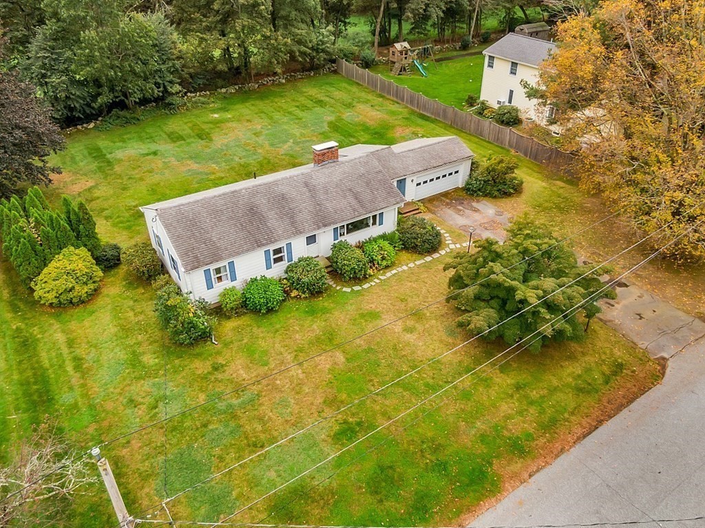 7 Robandy Road Andover, MA 01810 - Photo 3 of 35 Gallery Image 3