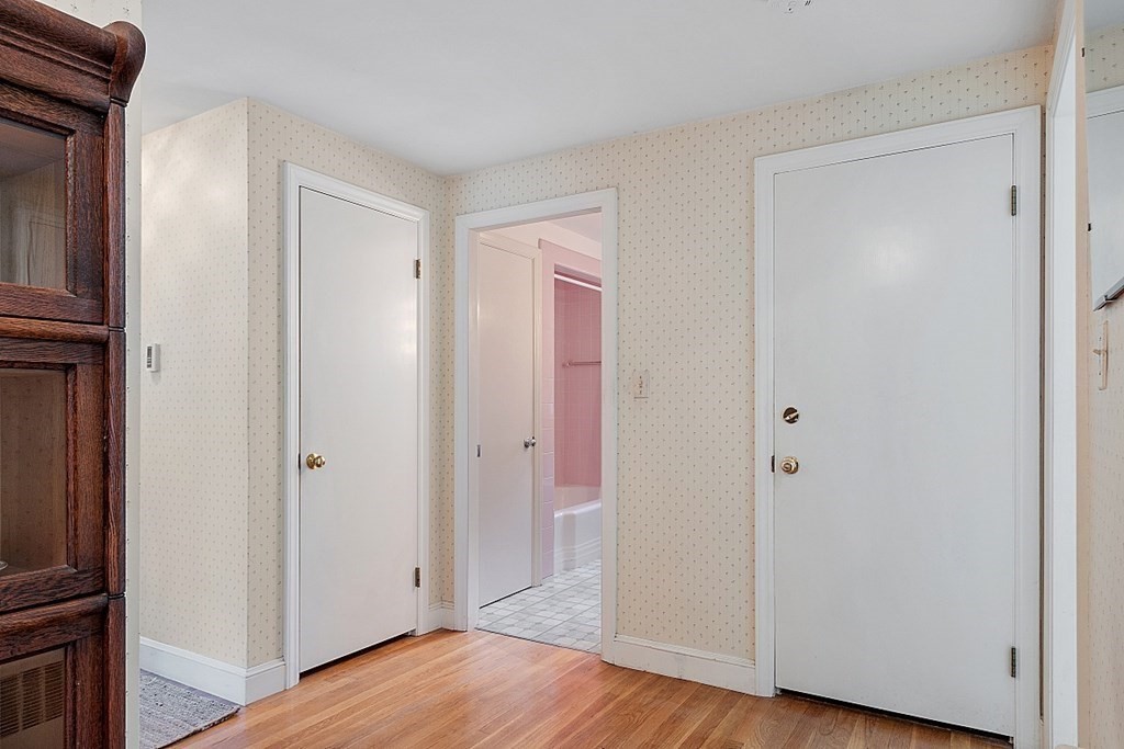 7 Robandy Road Andover, MA 01810 - Photo 10 of 35 Gallery Image 10