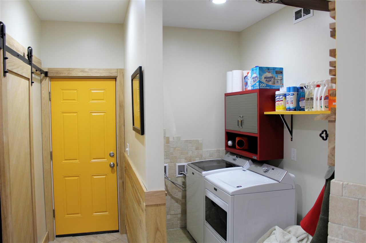 2158 North Jacobson Road Suttons Bay, MI 49682 - Photo 9 of 38 1884967-8.JPG