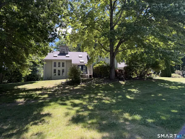 $649,900 | 8 Pond View Road, Bolton, CT 06043