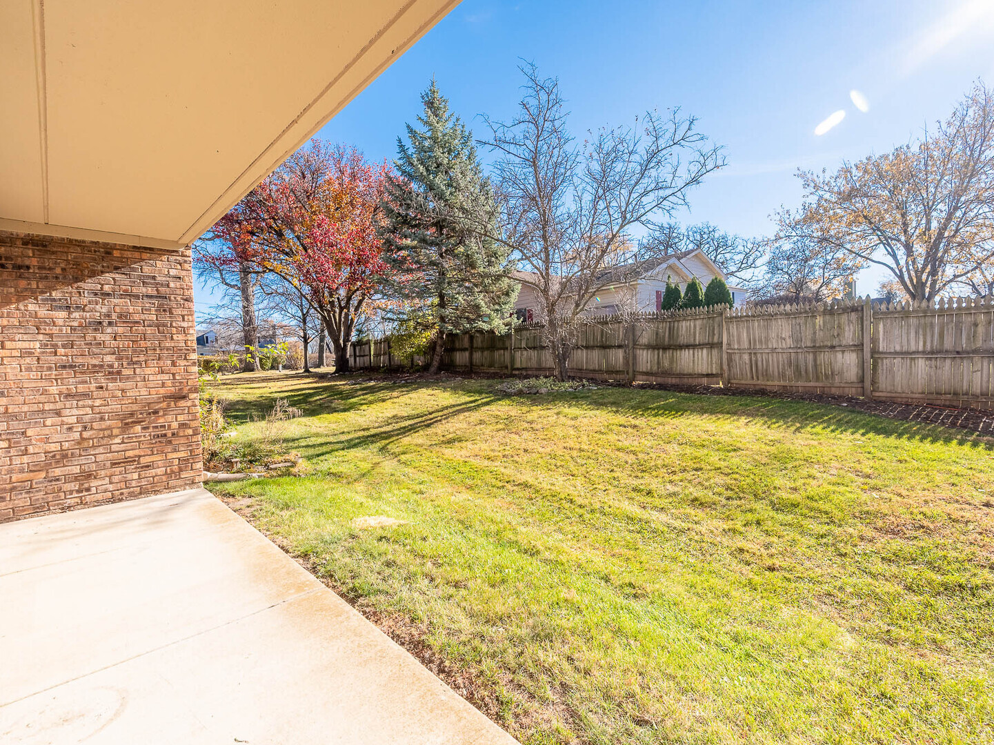 5818 Wolf Road, Unit 1A Western Springs, IL 60558 - Photo 13 of 14 a view of a swimming pool with a patio