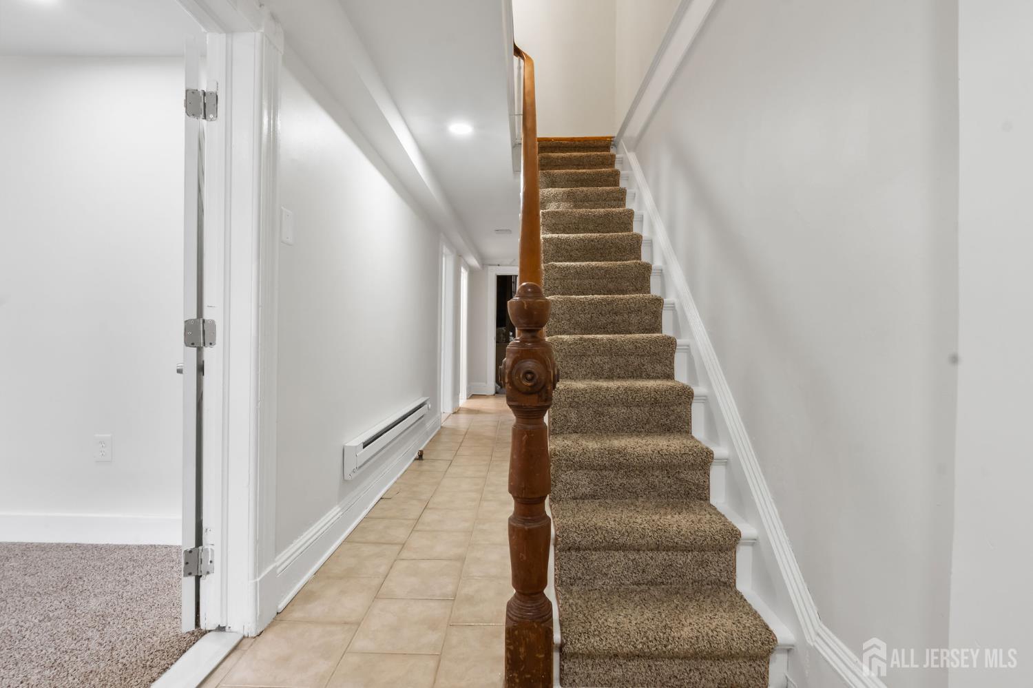 20 Linden Court, Unit 1 Jersey City, NJ 07305 - Photo 21 of 33 a view of entryway