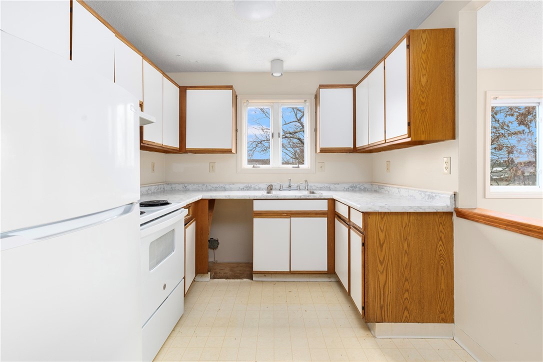 728 Beverage Hill Avenue, Unit 35 Pawtucket, RI 02861 - Photo 3 of 13