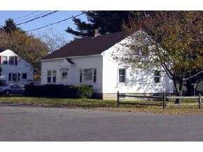 7 Bittersweet Lane Exeter, NH 03833 - Photo 3 of 5