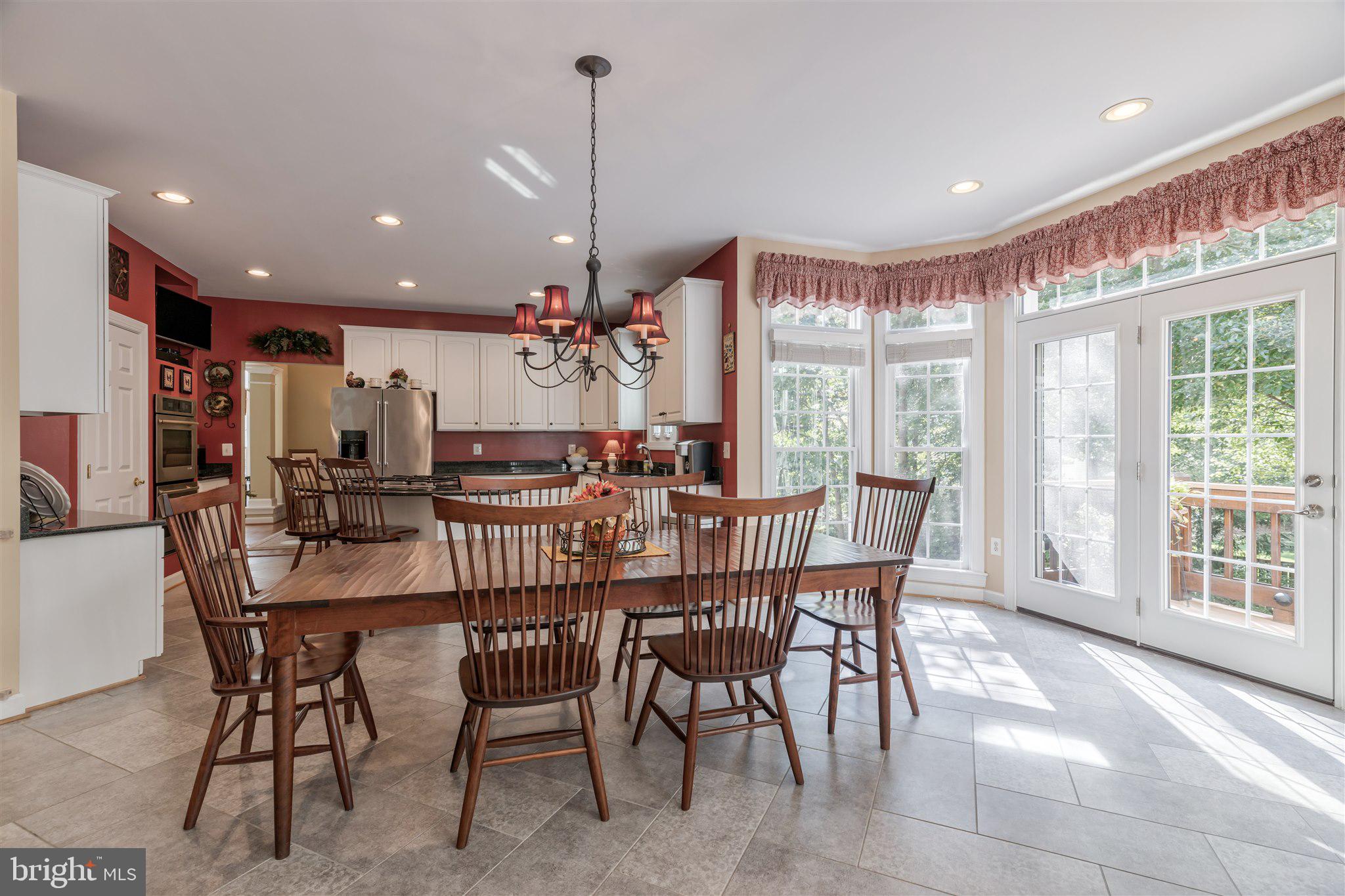 7375 Hunters Oak Court Springfield, VA 22150 - Photo 17 of 61 Breakfast Area