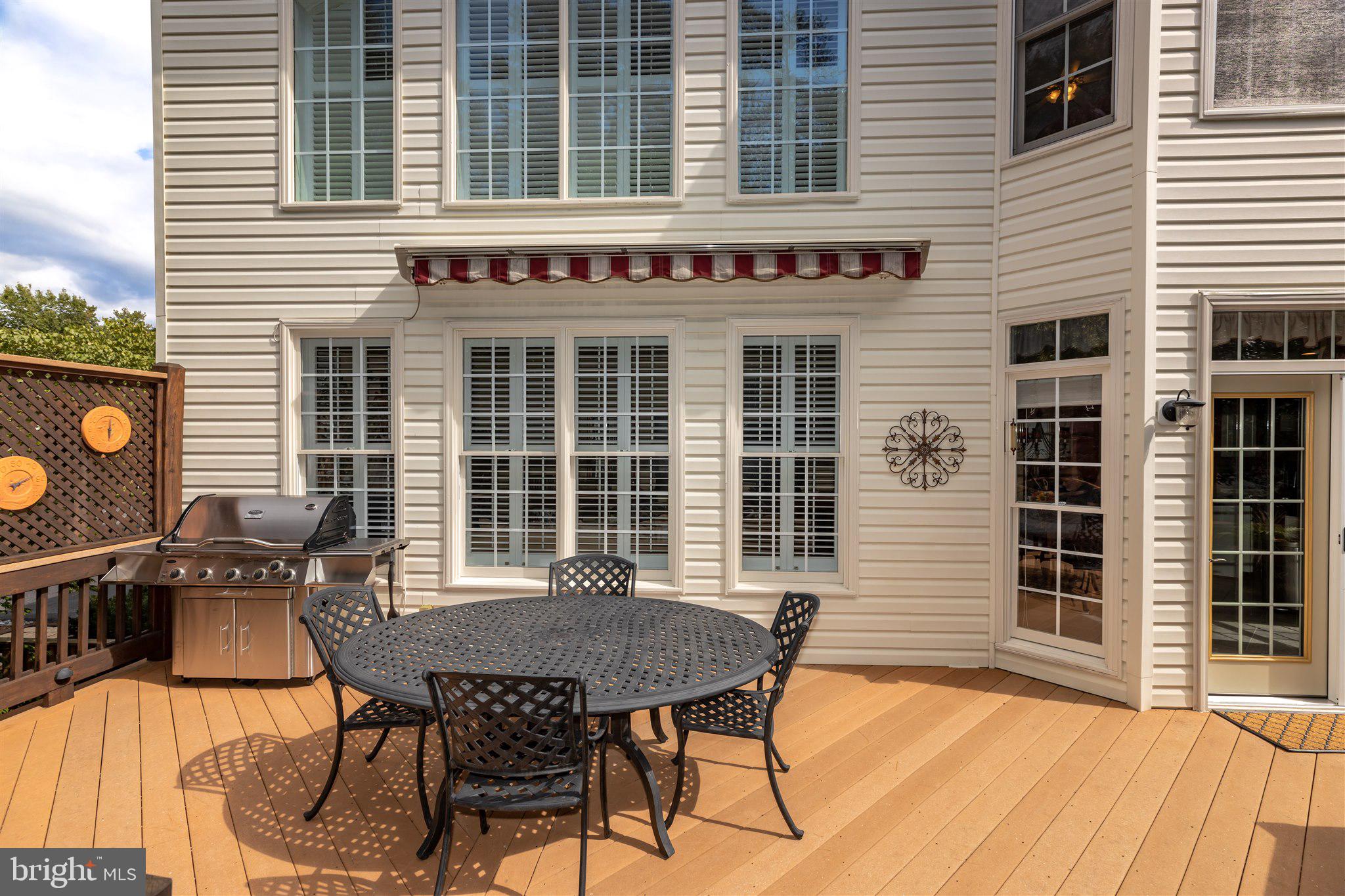 7375 Hunters Oak Court Springfield, VA 22150 - Photo 19 of 61 Deck