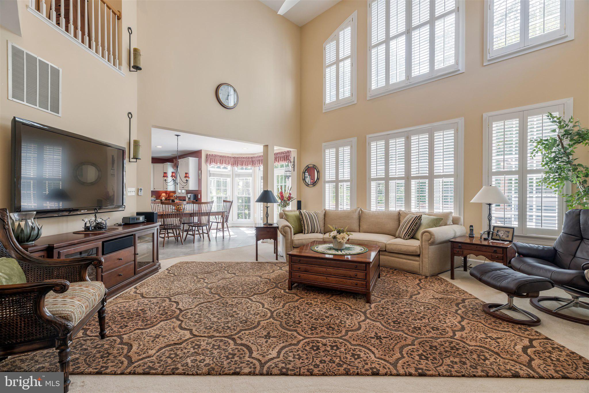 7375 Hunters Oak Court Springfield, VA 22150 - Photo 23 of 61 Family Room