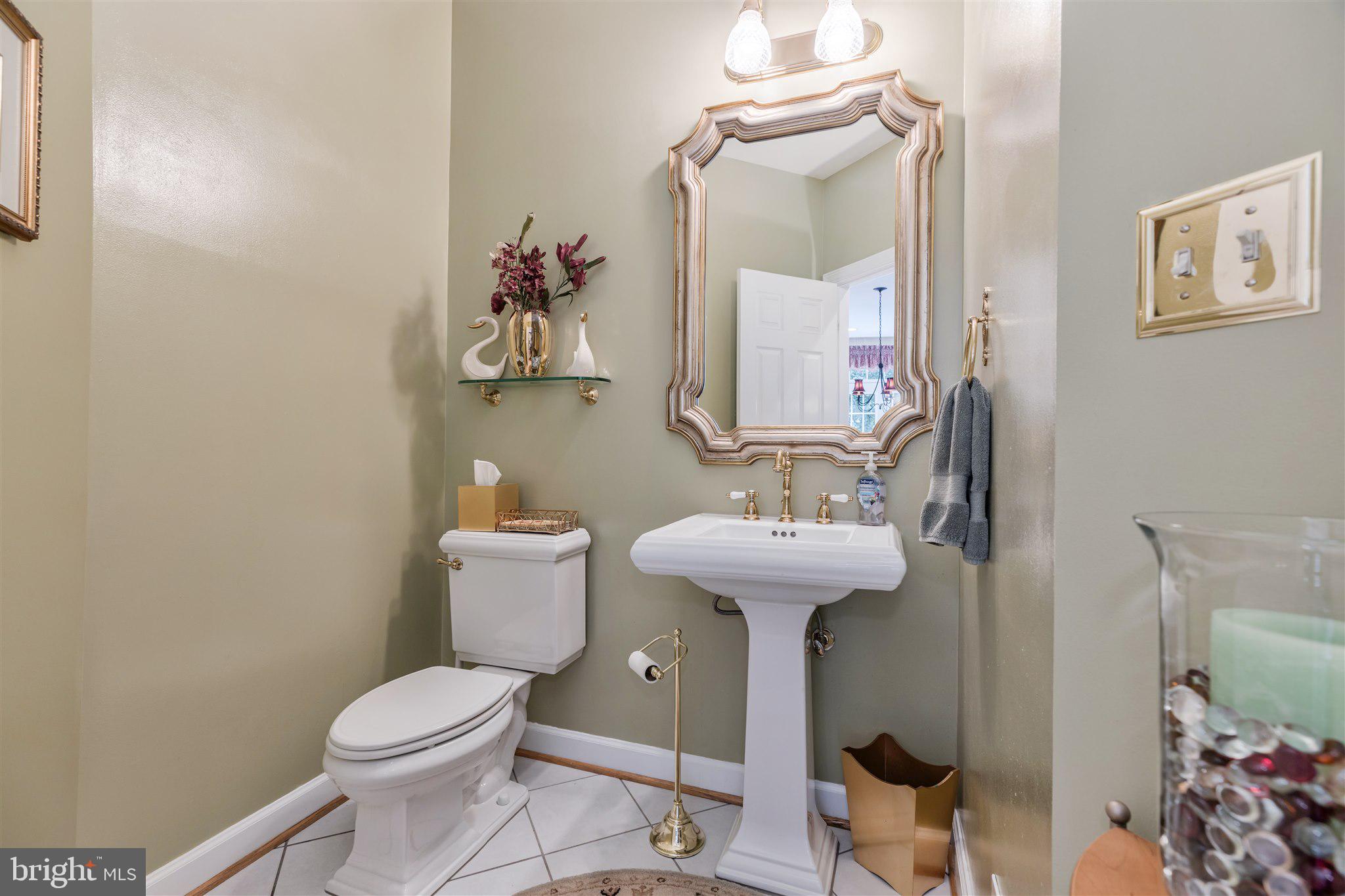 7375 Hunters Oak Court Springfield, VA 22150 - Photo 27 of 61 Powder Room