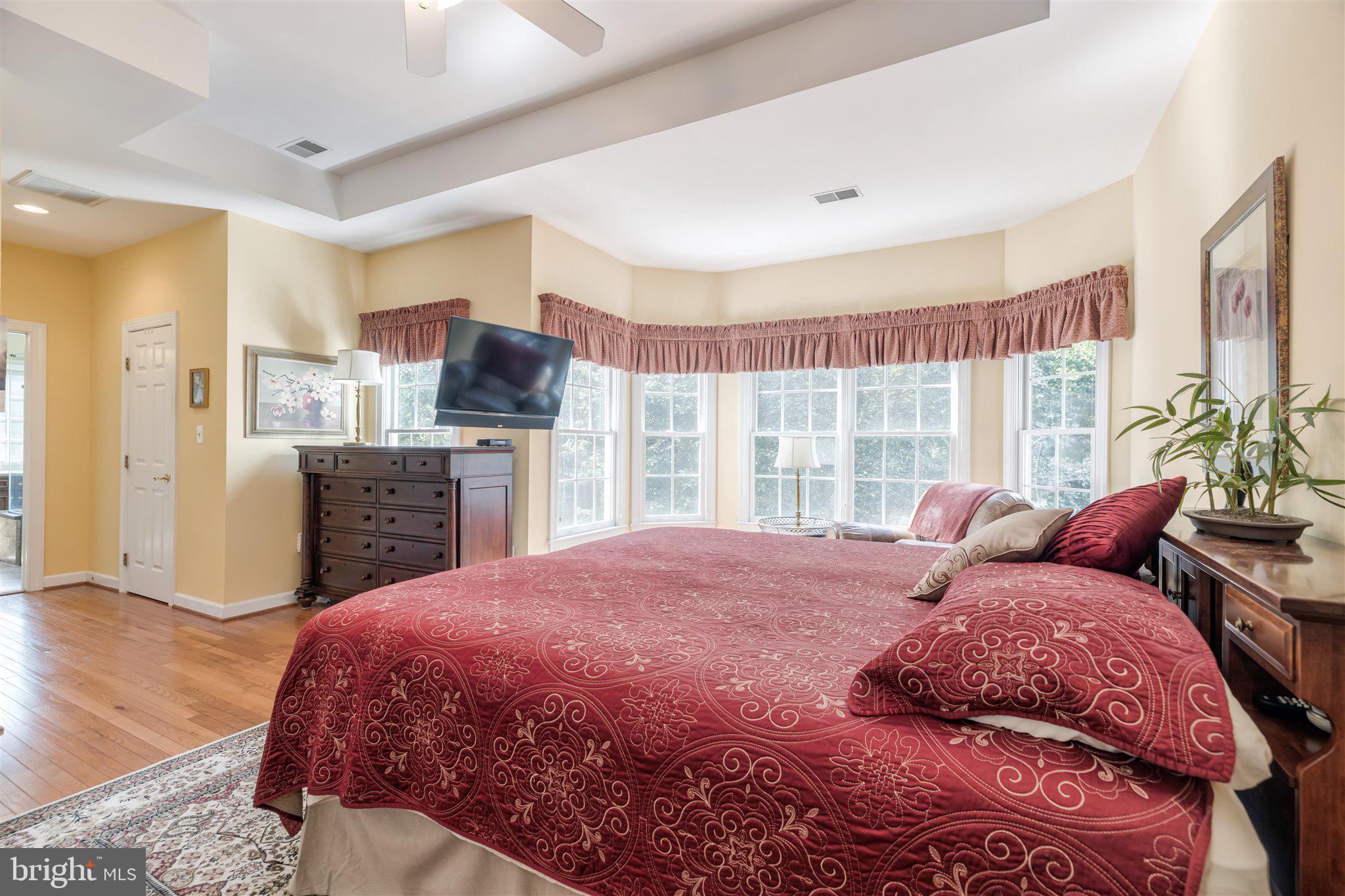 7375 Hunters Oak Court Springfield, VA 22150 - Photo 31 of 61 Master Bedroom