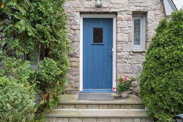 $1,250,000 | 244 Boulevard, Scarsdale, NY 10583