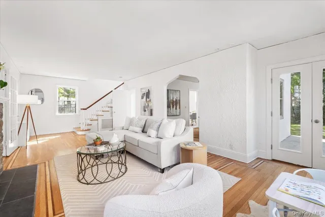$1,250,000 | 244 Boulevard, Scarsdale, NY 10583