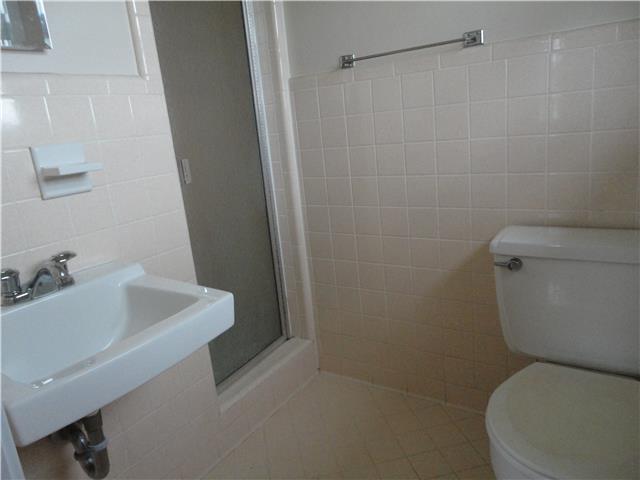 362 Shorter Road Lebanon, TN 37090 - Photo 10 of 15 bath of bedroom 2