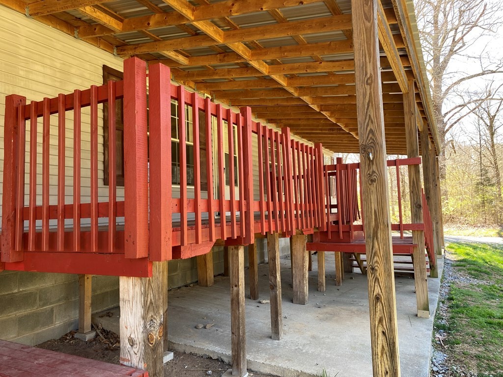 175 Fairview Road Athens, TN 37303 - Photo 11 of 46 a view of a backyard with a patio