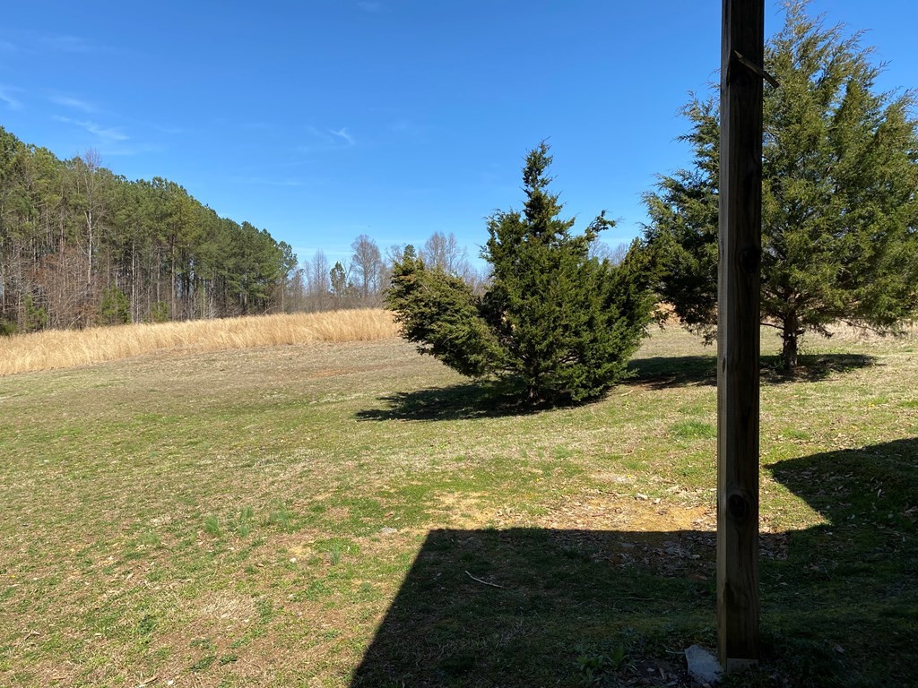 175 Fairview Road Athens, TN 37303 - Photo 9 of 46 a view of an ocean beach